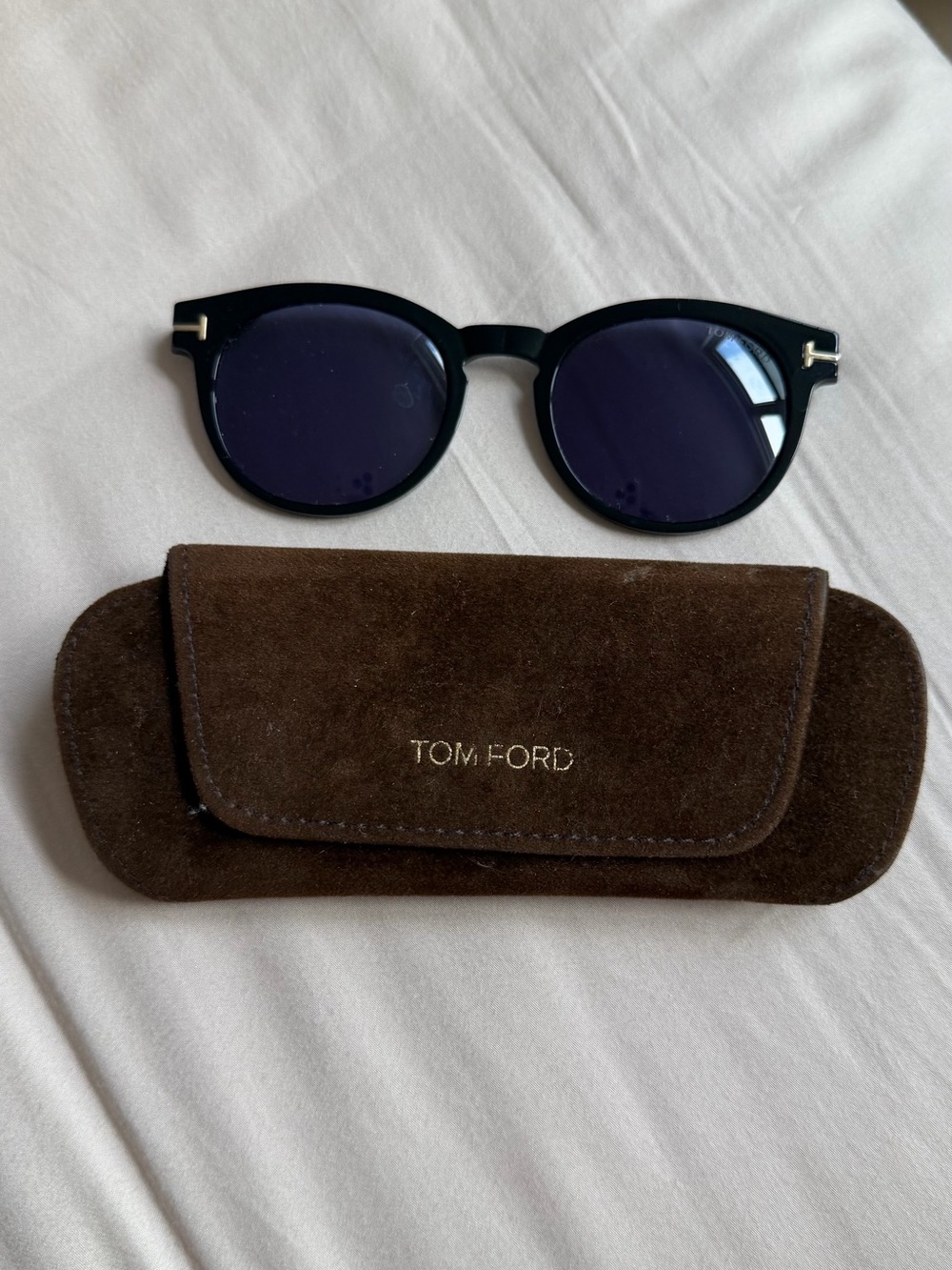 Tom Ford magnetic lenses with Dark Blue Lenses